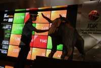 Rekomendasi Analis untuk Saham ADRO, UVCR, dan ASII pada Perdagangan Hari Ini