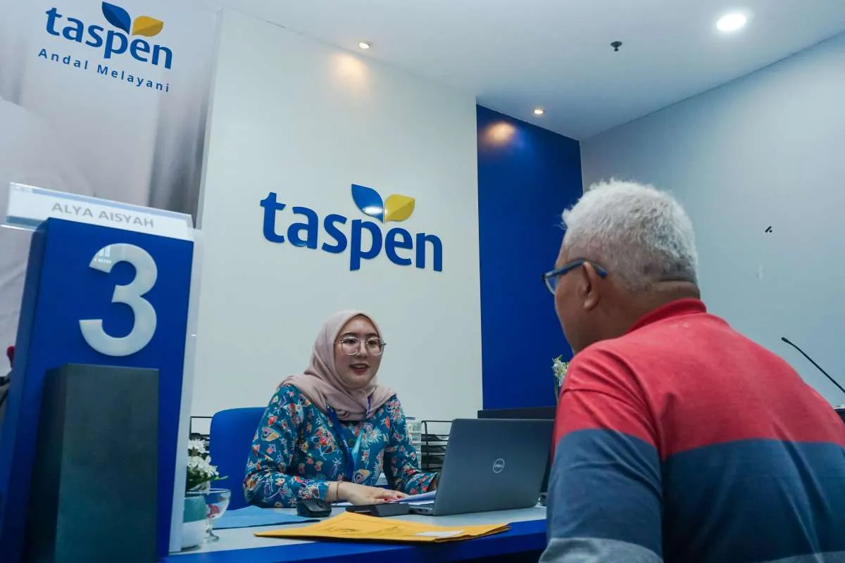  Taspen Serahkan Manfaat Program Pensiun dan THT Kepada Sejumlah Mantan Menteri 