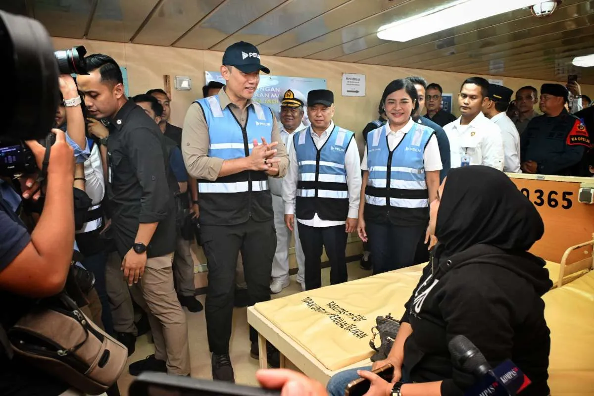 Pantau Nataru 2024/2025 di Tanjung Priok, Menhub Pastikan Kelancaran Angkutan Laut