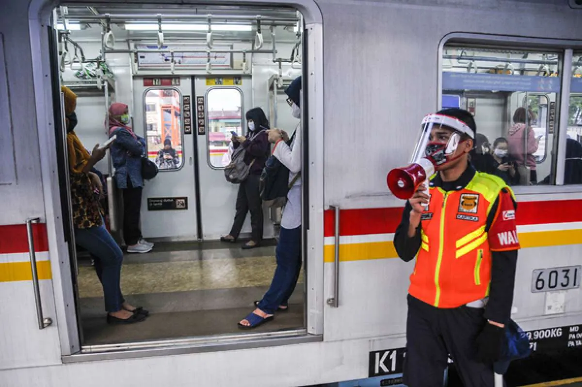 Catat, ini ketentuan anyar untuk penumpang KRL saat fase kenormalan baru