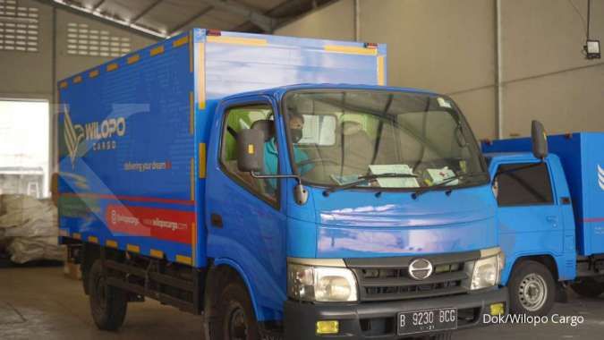 Bantu masyarakat di masa pandemi, Wilopo Cargo salurkan tabung oksigen gratis