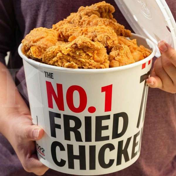 Cek promo KFC hari ini 27 Februari 2021, winger bucket dan 3 mocha float Rp 83.636!