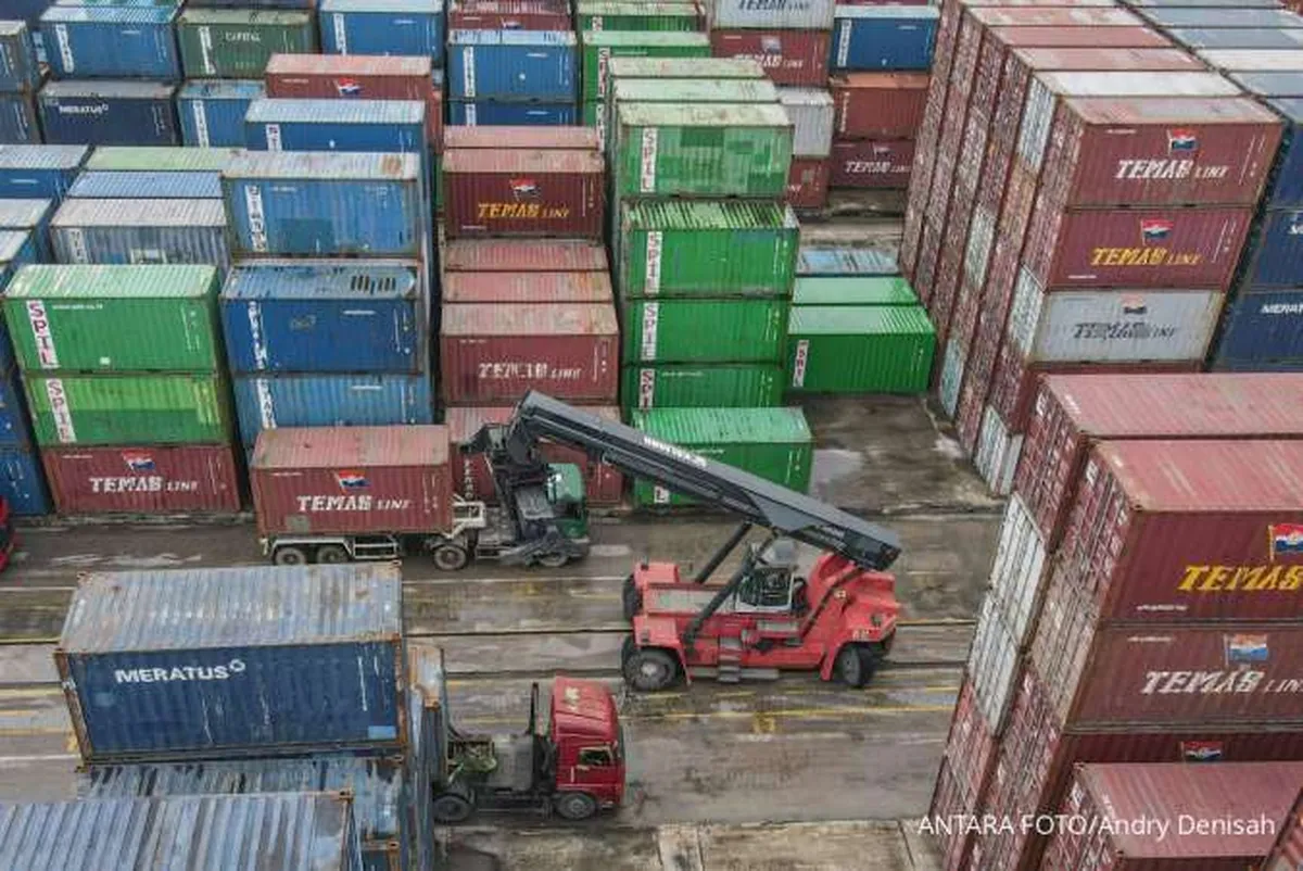 Surplus Neraca Perdagangan April 2025 Menyusut Jadi US$ 160 Juta