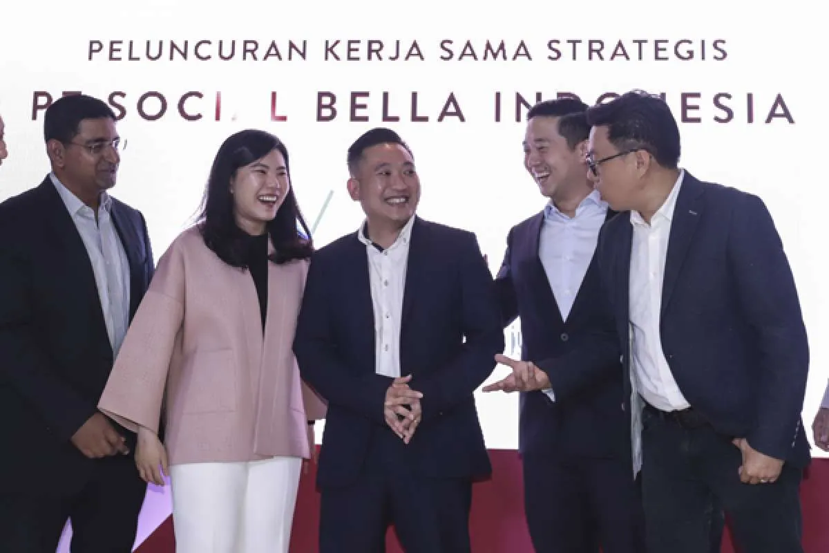 Social Bella mencoba meraup untung dari produk kecantikan