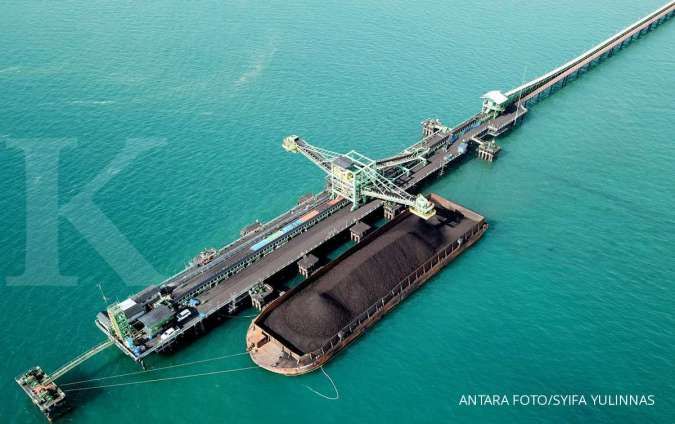 Indonesia Allows 37 Coal Ships To Leave As Export Ban Eased