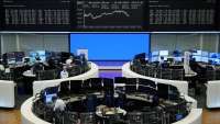 Bursa Global Menguat, Dolar Tertekan karena Ekspektasi Kenaikan Bunga The Fed Mereda