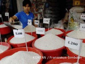Pasar Cipinang belum normal, stok beras aman