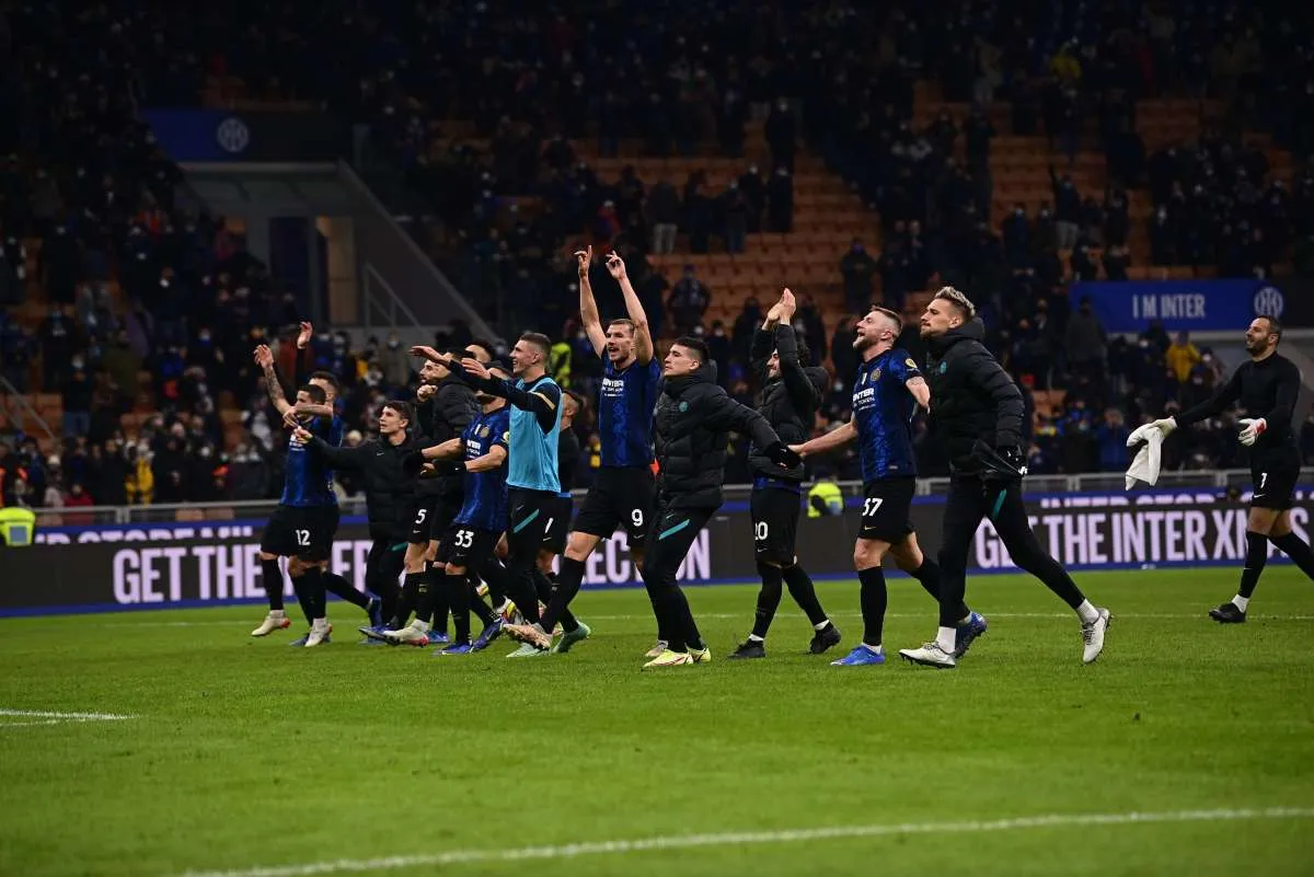 Klasemen Liga Italia pekan ke-15: AC Milan & Inter Milan tempel Napoli