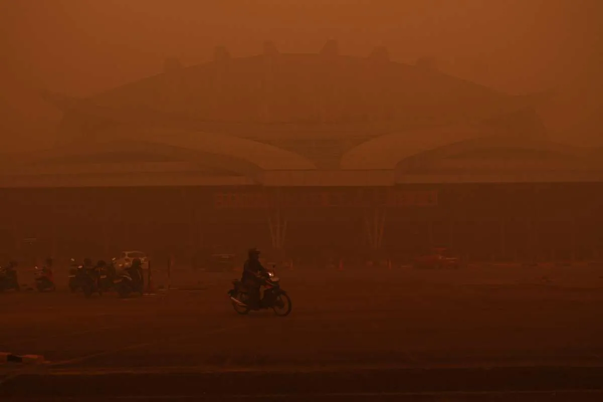 Karhutla Masih Ancam Sejumlah Wilayah, BMKG Tengah Uji Teknologi Dry Ice