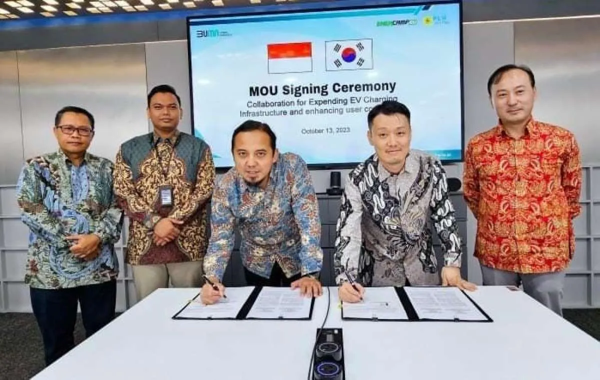 PLN Icon Plus Gandeng EnercampEV Hadirkan Mobile EV Charger