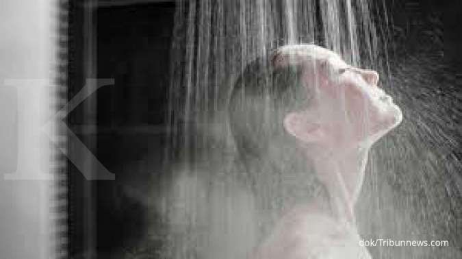 5 Efek Negatif Mandi Air Panas untuk Kulit dan Rambut, Bisa Bikin Jerawatan