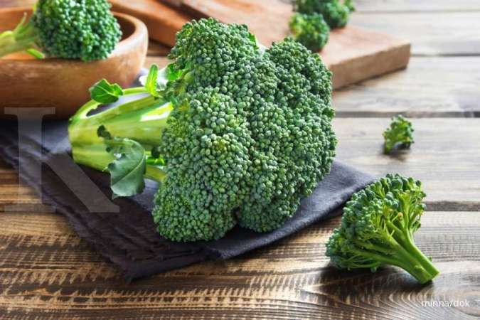 Brokoli dan sayuran hijau lain termasuk makanan untuk penderita asam lambung.