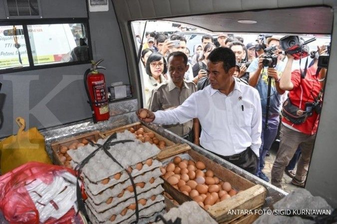 Operasi pasar, Mentan Amran lepas 100 ton telur ayam ras