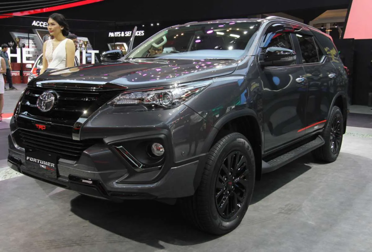Terpopuler: Harga Toyota naik tajam, fakta akuisisi Bank Permata puluhan triliun