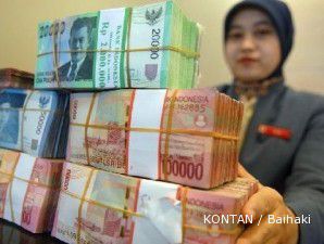 Antisipasi suku bunga, rupiah bergerak melemah