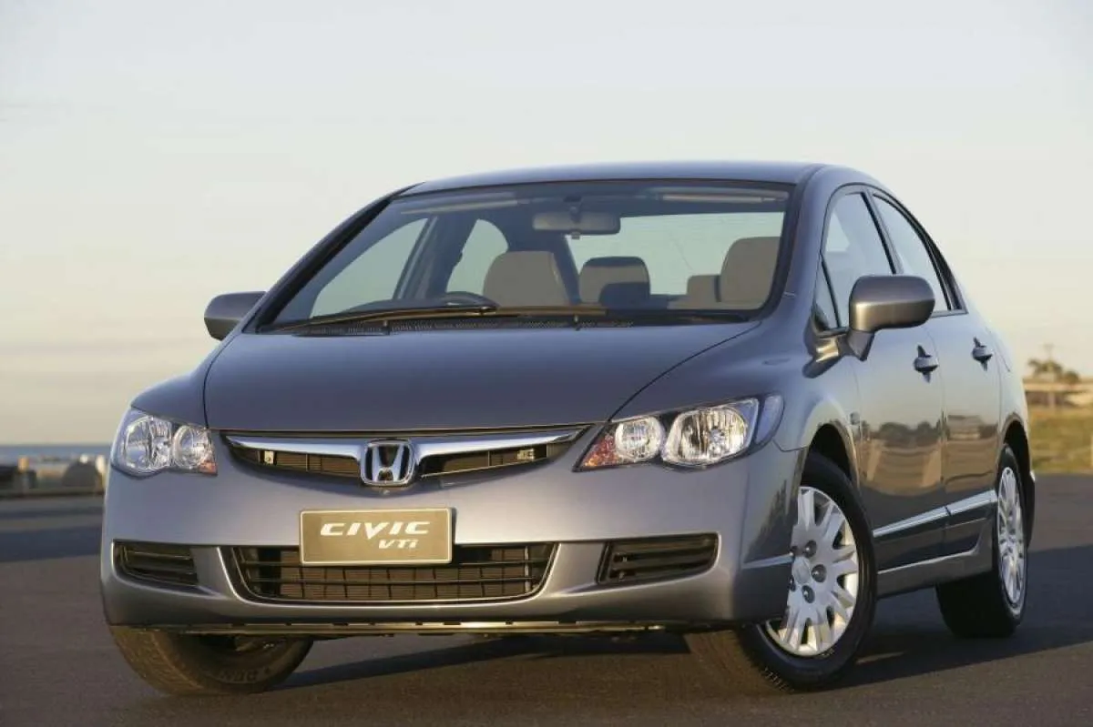 Bidik sedan mewah murah, cek harga mobil bekas Honda Civic per April 2021