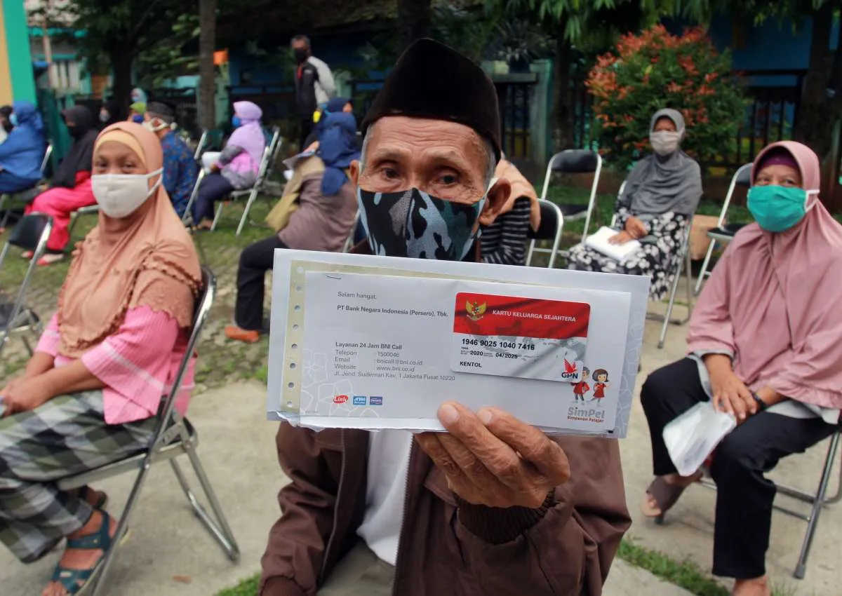 Mulai 2022 jadi syarat beli elpiji 3 kg, begini cara dapat Kartu Sembako