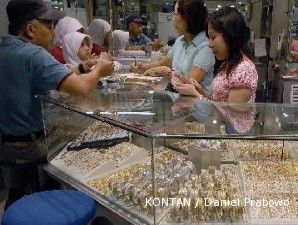 Sentra emas Cikini: Mayoritas pembelinya menengah ke bawah (3)