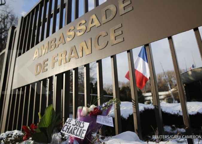 Truk nyelonong di Prancis tewaskan 30 orang 