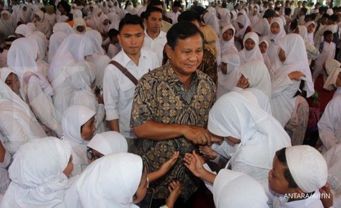 Massa Prabowo padati Benteng Kuto Besak Palembang