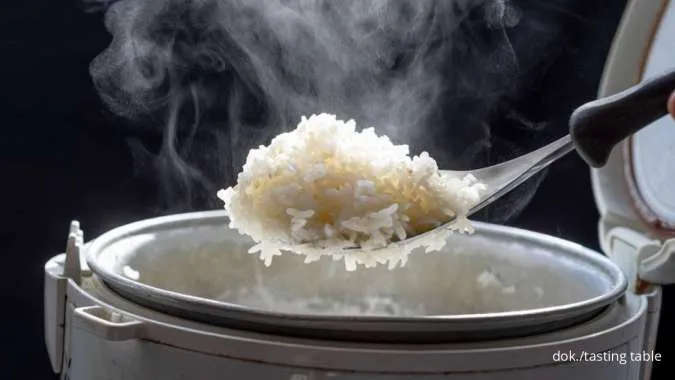 Nasi dalam rice cooker