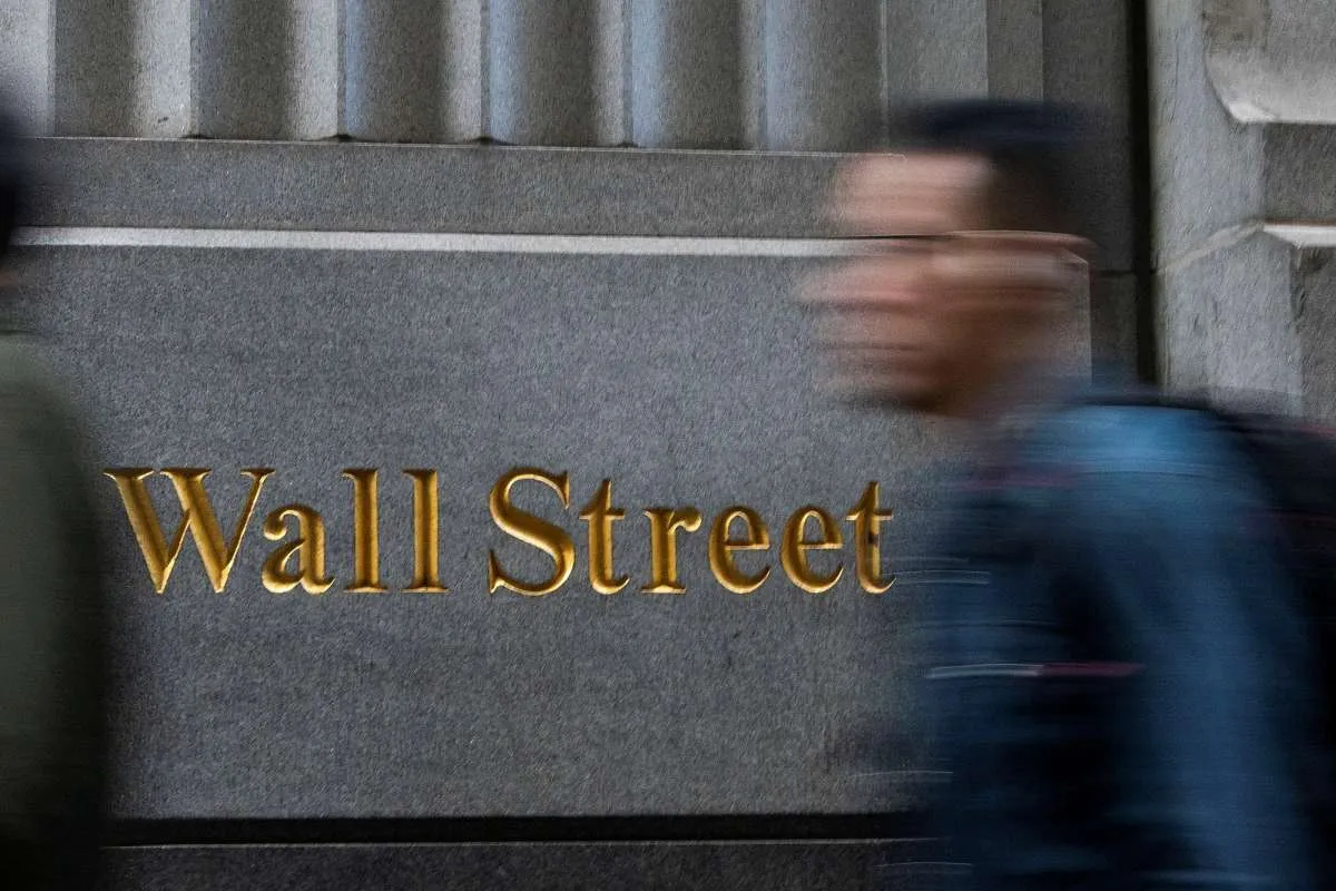 Sempat Tertekan Debat Panas Trump-Zelenskiy, Wall Street Menguat, Jumat (28/2)