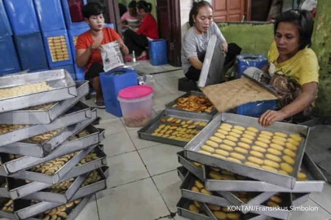 Government launches ultra-micro credit program 