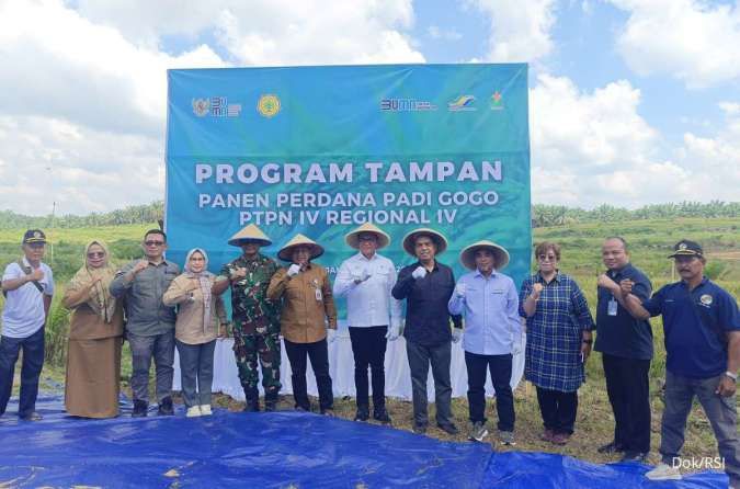RSI dan PTPN IV PalmCo Panen Perdana Padi Gogo di Jambi