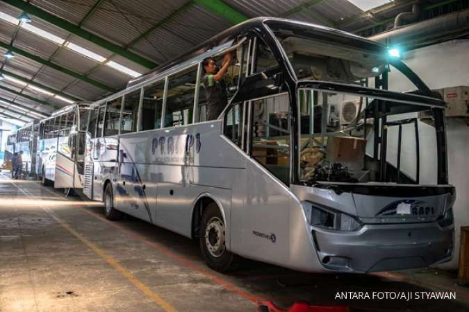 Utamakan keselamatan penumpang, Laksana Bus uji kekuatan kursi sesuai standar Eropa