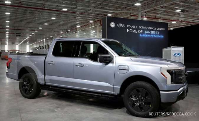 Ford Pangkas Harga Varian Truk Pikap Double Cabin EV