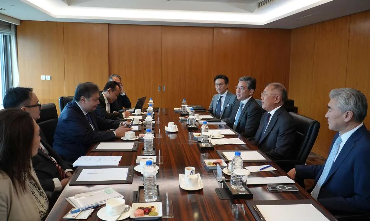 Bertemu Bos Hyundai, Airlangga Hartarto Bahas Proyek Hidrogen hingga Pengembangan EV