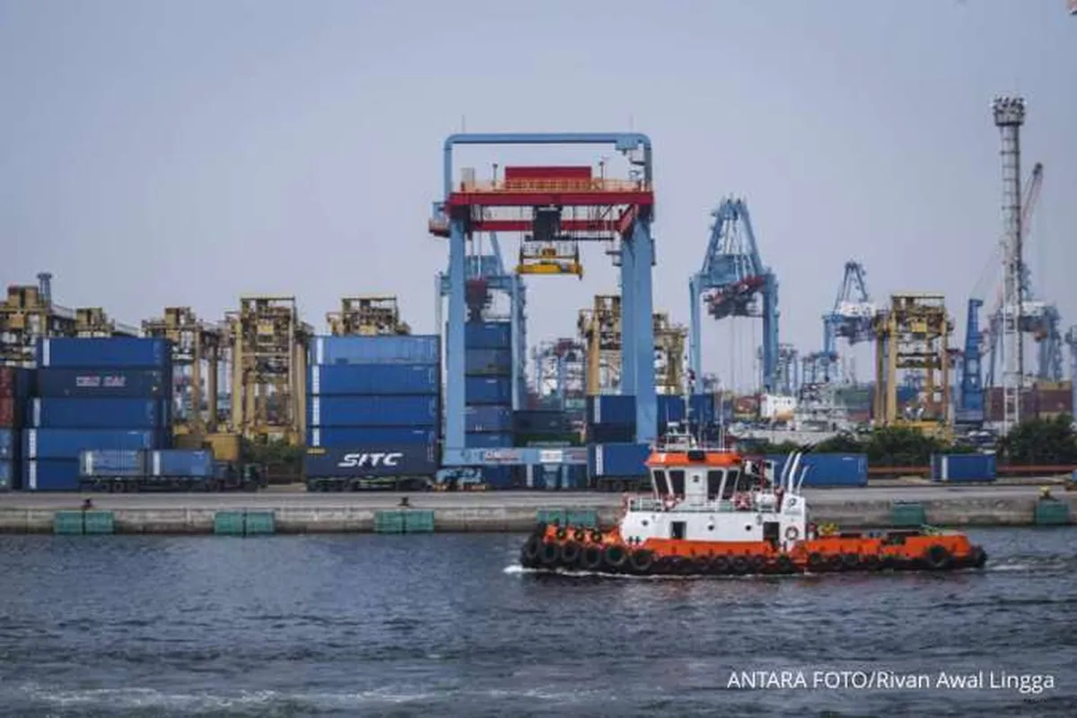 Ekonom : Surplus Neraca Perdagangan Mei 2023 di Kisaran US$ 2,9 Miliar-US$ 3 Miliar