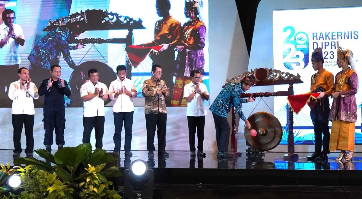 PT Semen Padang & Kementerian KKP Berkolaborasi Atasi Sampah Laut lewat Nabuang Sarok