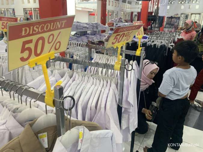Ada Tahun Ajaran Baru, Belanja Masyarakat akan Kebutuhan Sehari-Hari Sempat Melambat