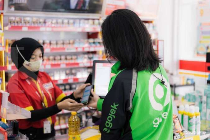 GoPay hadirkan voucher bantuan sembako murah di Alfamart untuk mitra driver Gojek