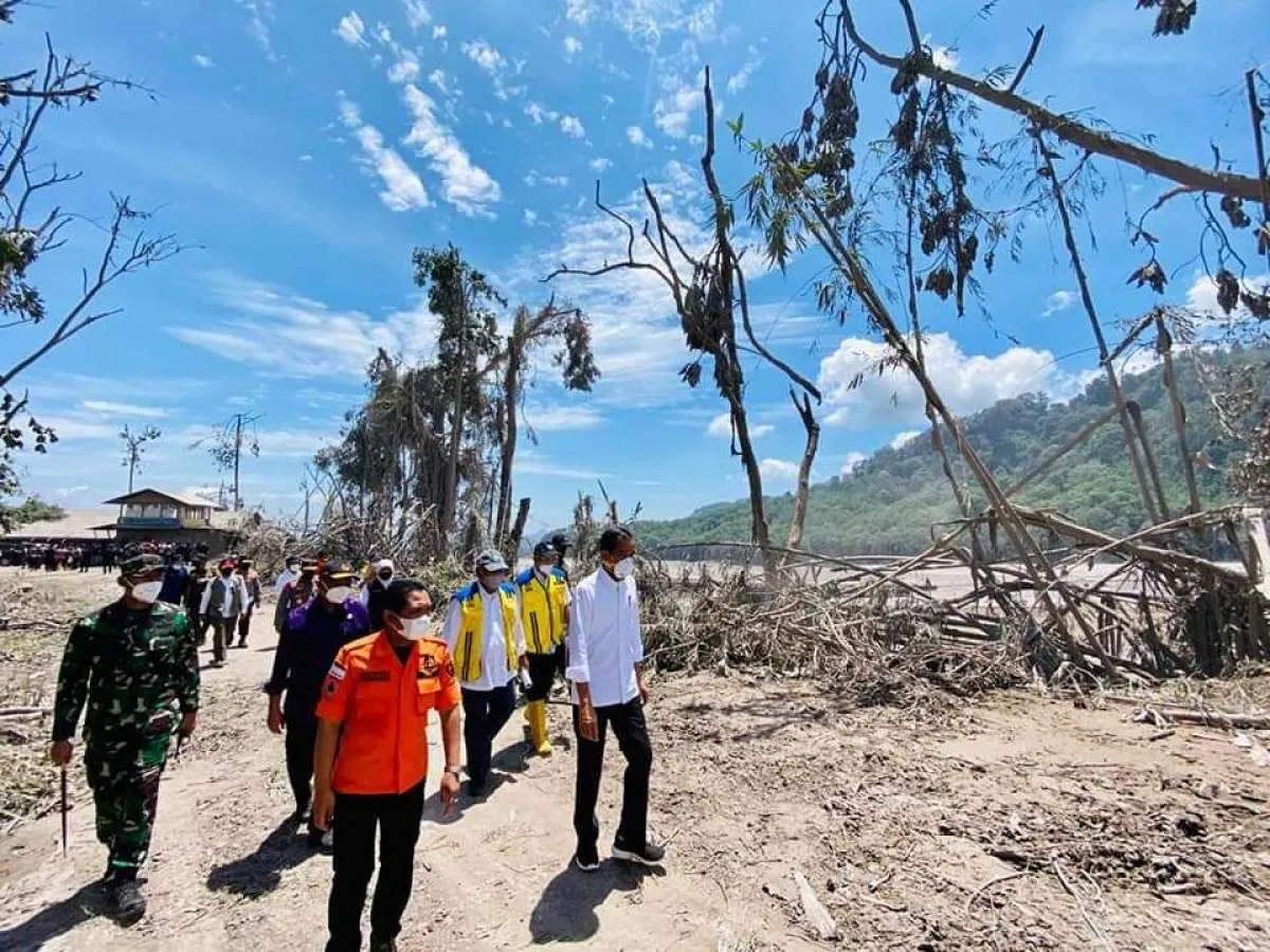 Pemerintah akan relokasi 2.000 rumah yang terdampak erupsi Gunung Semeru