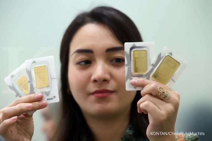 Harga emas Antam stabil di Rp 779.000 dan harga buyback naik Rp 1.000
