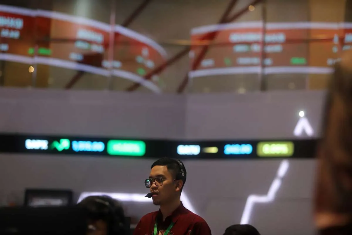 Cek Saham yang Paling Banyak Diburu Asing Saat IHSG Merosot Kemarin, Senin (13/1)