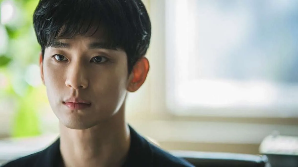 Habis Fanmeeting, Jangan Lupa Tonton 5 Film dan Drakor Kim Soo Hyun Ini