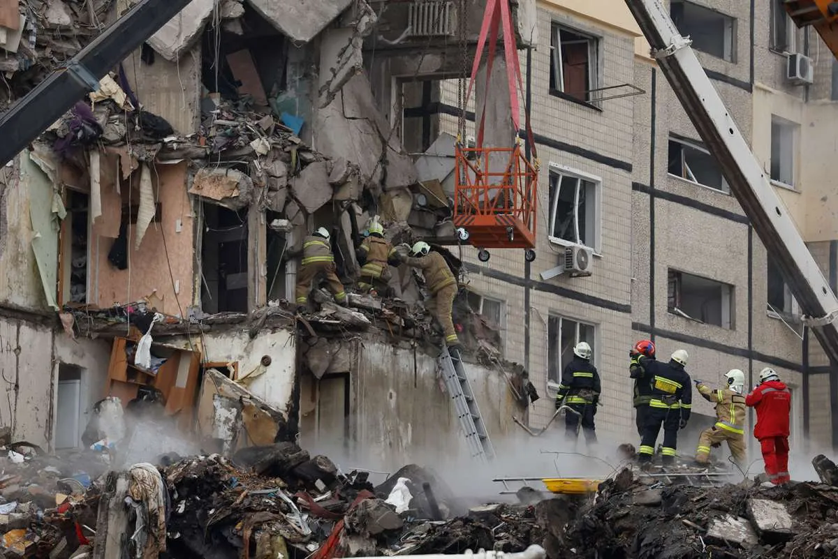 Korban Tewas Akibat Serangan Rusia di Gedung Apartemen Dnipro Menjadi 14 Jiwa