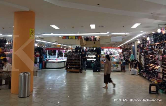 Pedagang di Pusat Perbelanjaan Mulai Rasakan Dampak Lonjakan Kasus Omicron ke Bisnis