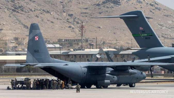 Pertahanan rudal AS cegat 5 roket yang ditembakkan ke bandara Kabul