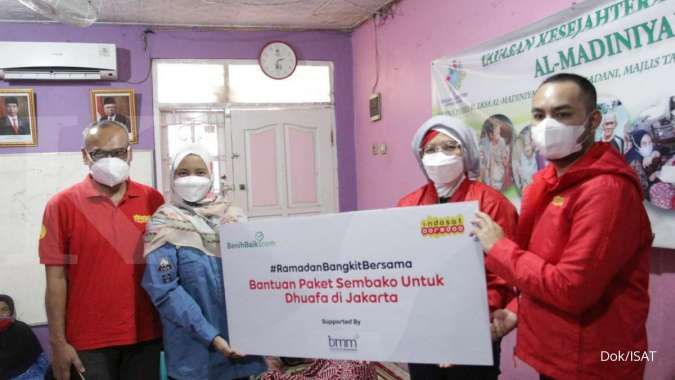 Indosat Ooredoo salurkan ribuan paket sembako ke 10 kota di Indonesia