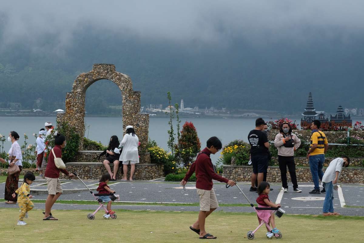 Gencar Buka Pintu Wisata Tapi Khawatir dengan Lonjakan Corona