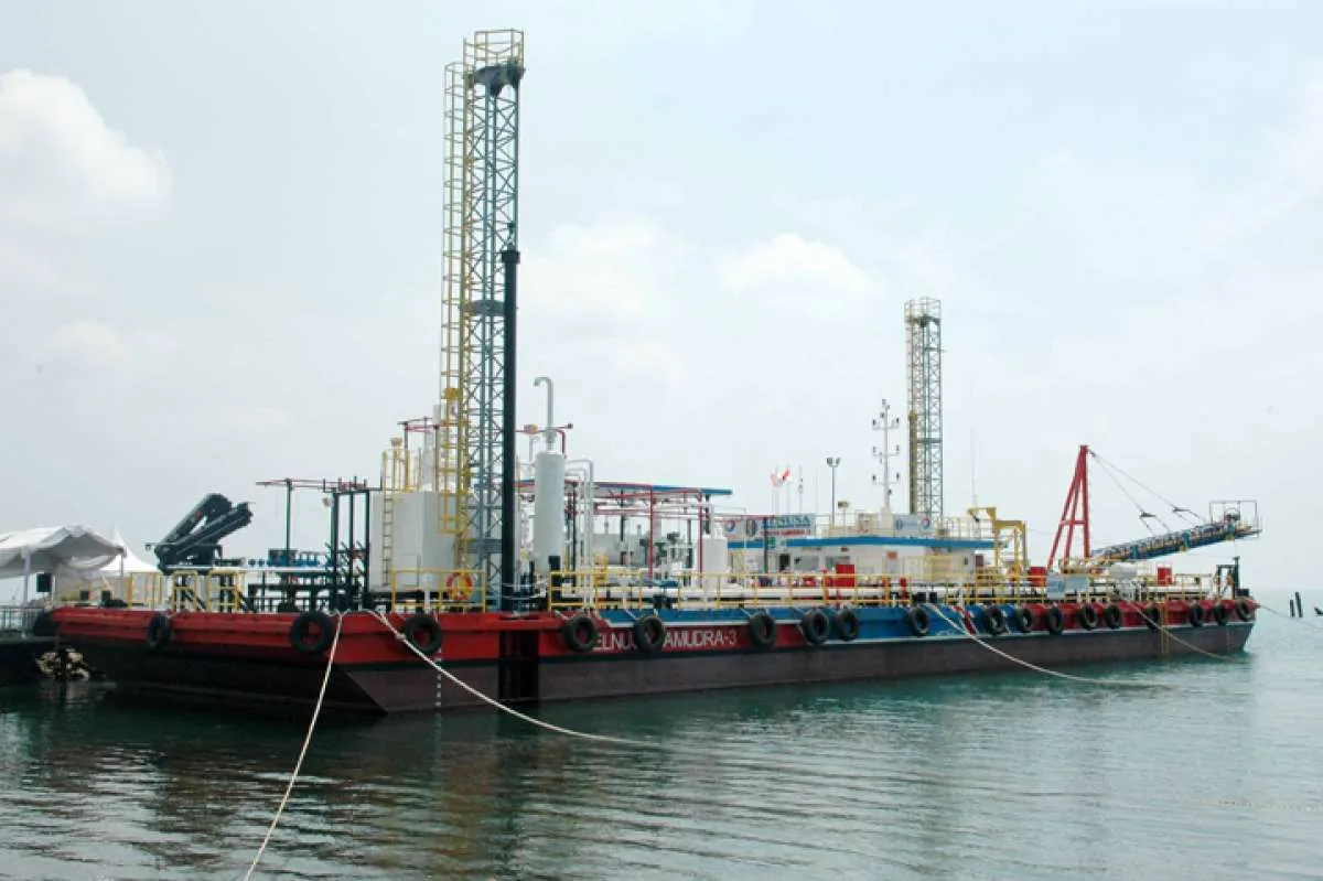 Menilik Prospek Kinerja Emiten Energi di Tengah Impor Minyak AS