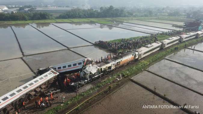 Kecelakaan KA di Cicalengka Bandung, Kemenhub Turunkan Tim Evakuasi