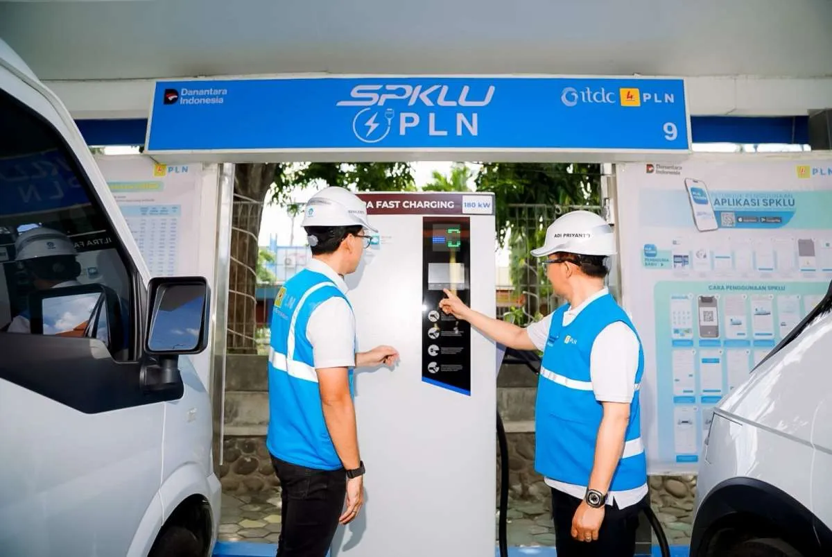 PLN Siagakan SPKLU dan Posko 24 Jam di Jalur Mudik Jawa–Bali