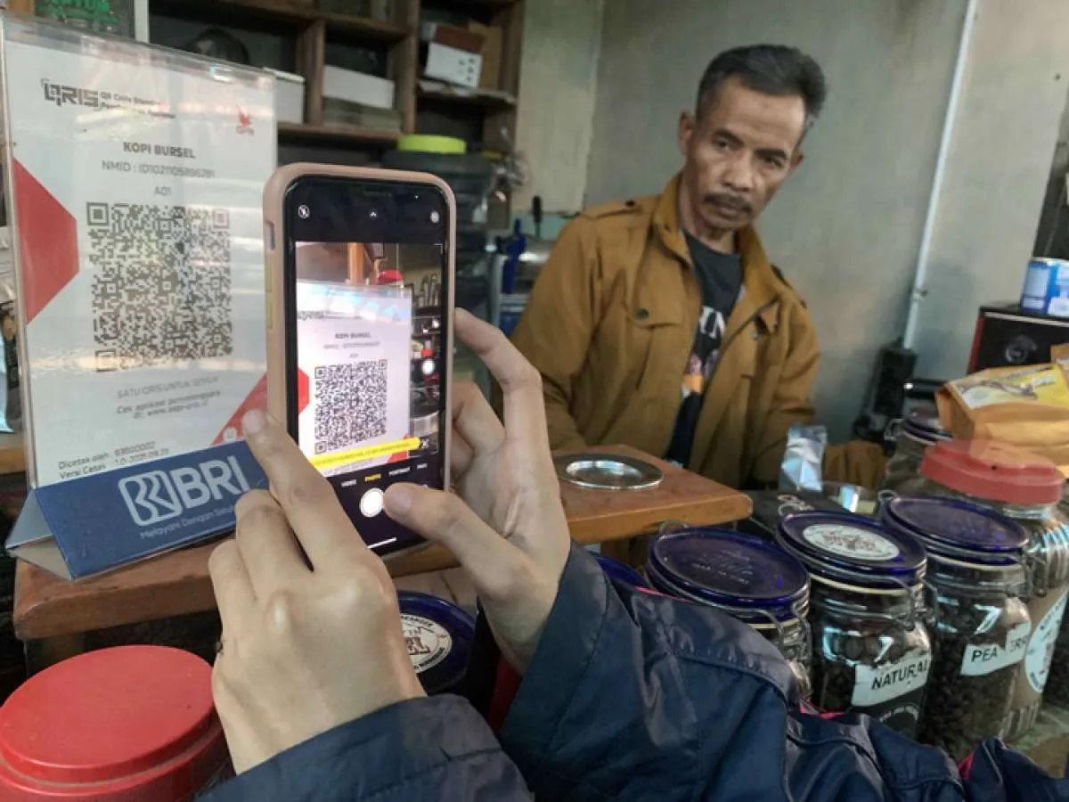 Makin Diminati, Transaksi QRIS Capai Rp 29,7 Triliun Hingga September 2022