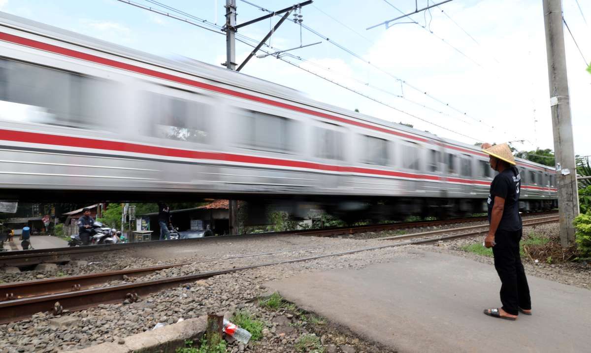 Kereta Commuter Indonesia Anggarkan Rp 9 Triliun untuk Peremajaan KRL 