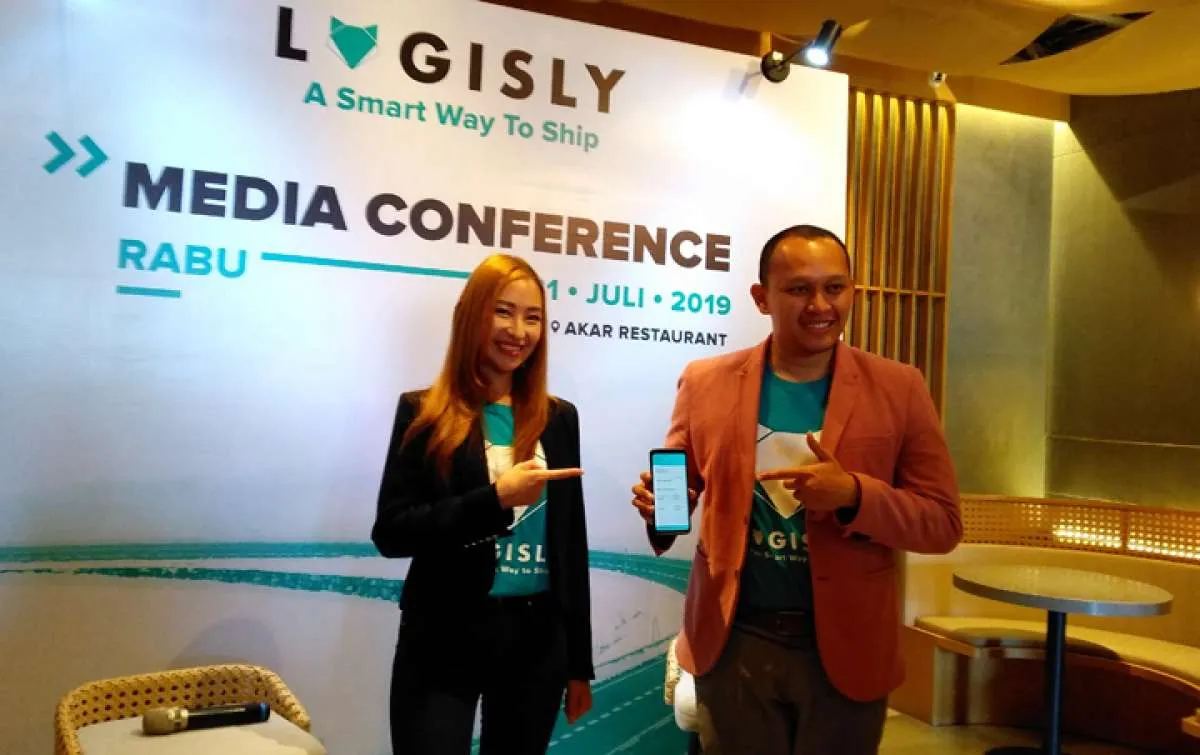 Menggandeng truk mengangkut rezeki via aplikasi